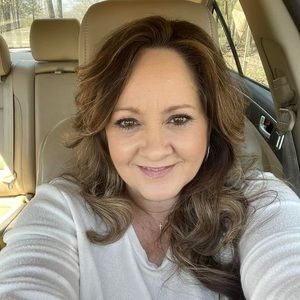 Meet your Posher, Lynette